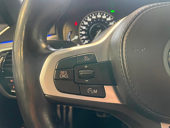 BMW 530e 24 of 30