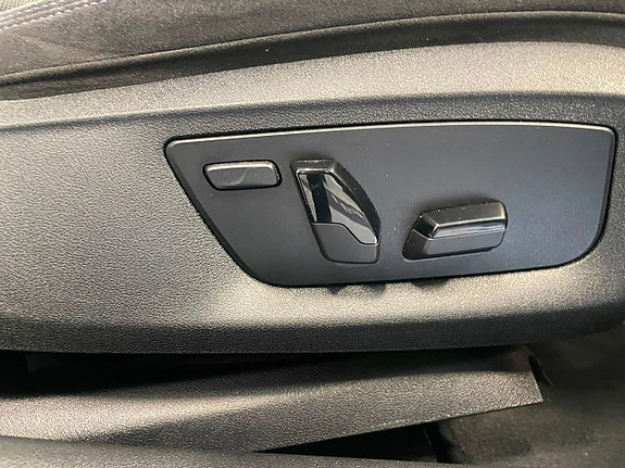 BMW 530e 18 of 30