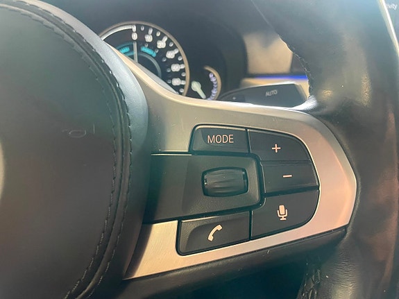 BMW 530e 27 of 30