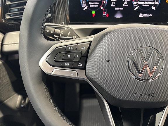 Volkswagen Tiguan 15 of 21