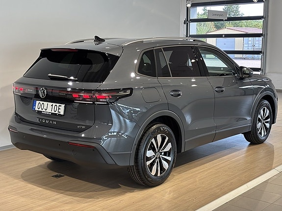 Volkswagen Tiguan 5 of 21
