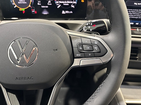 Volkswagen Tiguan 16 of 21