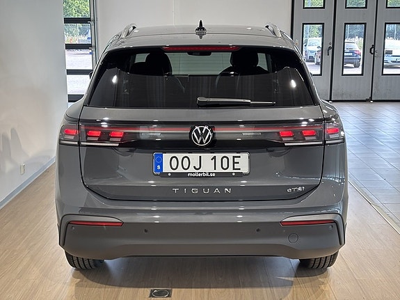 Volkswagen Tiguan 6 of 21