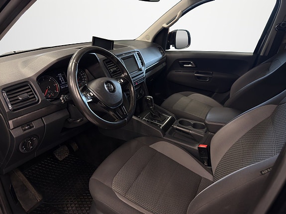 Volkswagen Amarok 8 of 17
