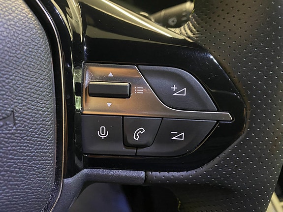 Peugeot 408 21 of 23