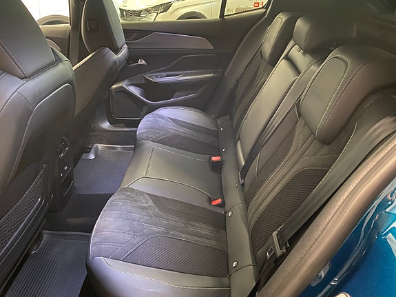 Peugeot 408 8 of 23