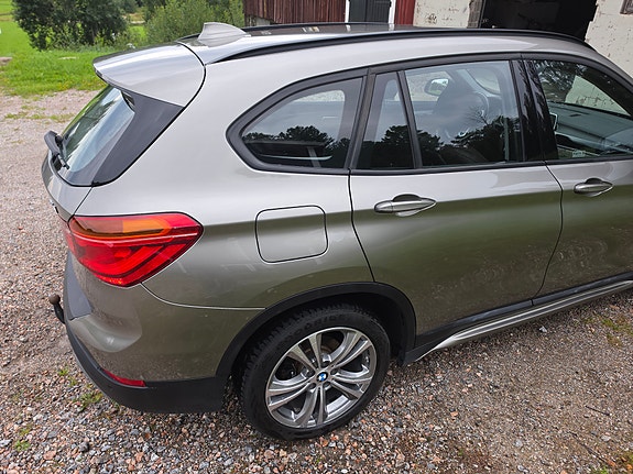 BMW X1 5 of 12