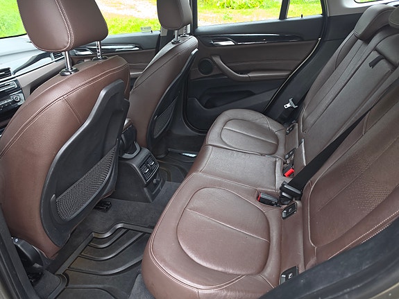 BMW X1 8 of 12