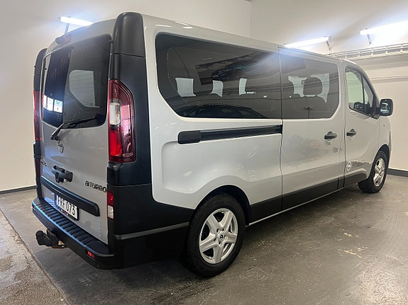 Opel Vivaro 6 of 15