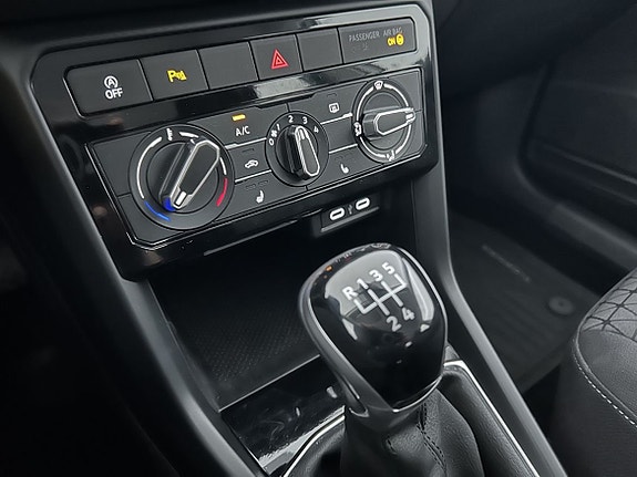 Volkswagen T-Cross 19 of 19