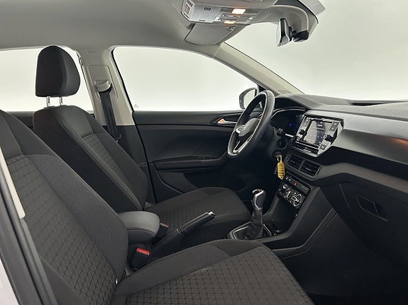 Volkswagen T-Cross 15 of 19