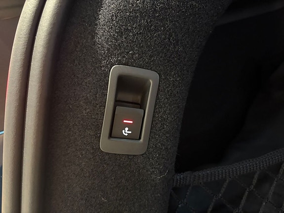 Audi A6 e-tron 16 of 17