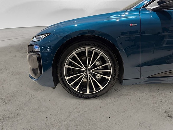 Audi A6 e-tron 6 of 17