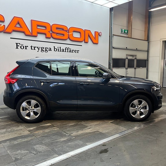 Volvo XC40 3 of 13