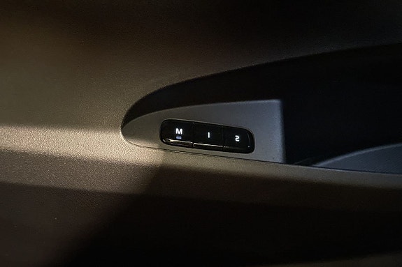 Polestar 2 14 of 15