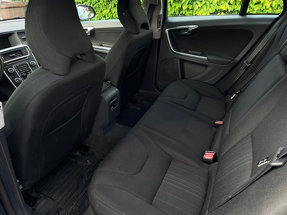 Volvo V60 5 of 5
