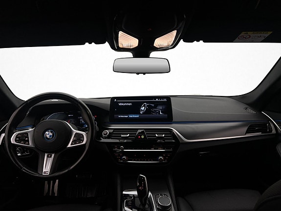 BMW 530e 15 of 30