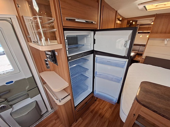 Knaus Südwind Exclusive 790 UFK ALDE Förtält Isabella Barnkammare 13 of 30