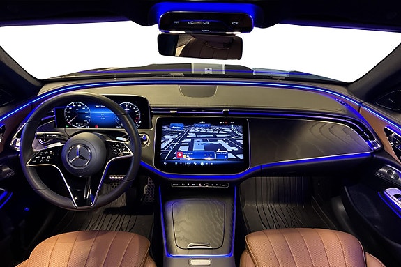 Mercedes-Benz E300 de 10 of 24