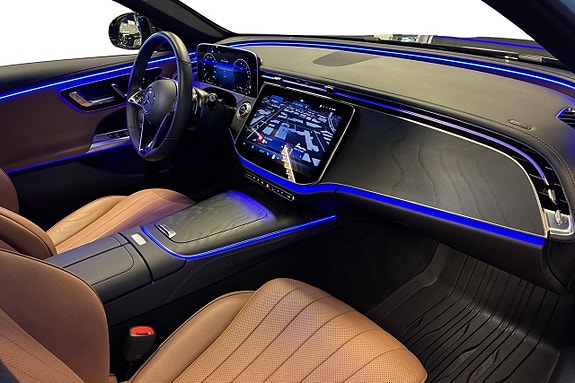 Mercedes-Benz E300 de 11 of 24