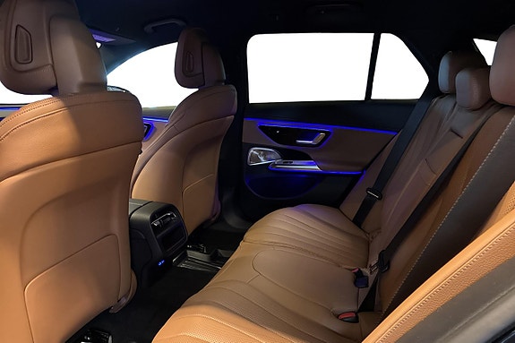 Mercedes-Benz E300 de 15 of 24