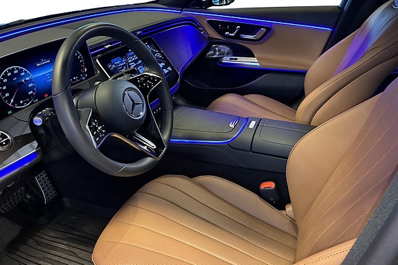 Mercedes-Benz E300 de 9 of 24