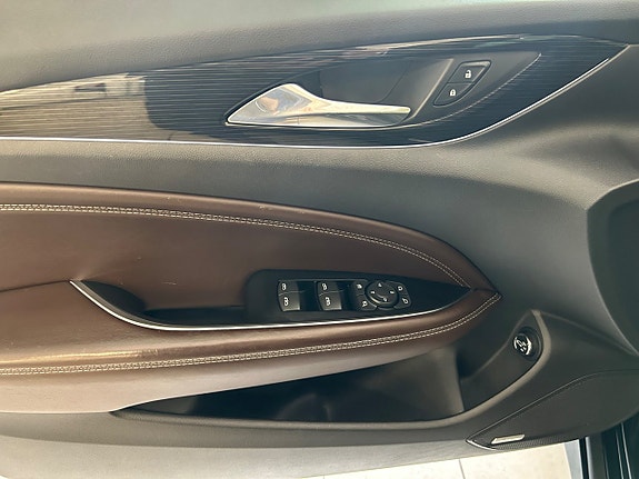 Opel Insignia 13 of 21