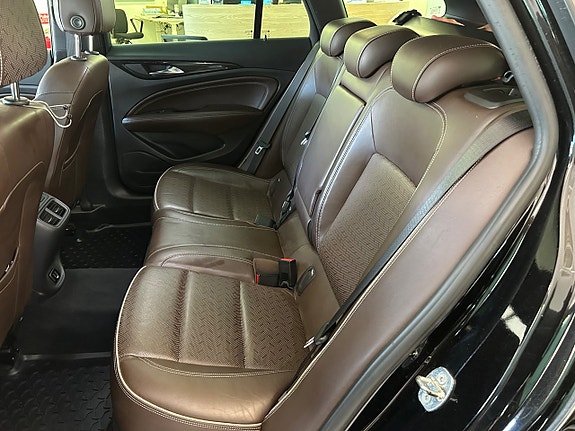 Opel Insignia 7 of 21
