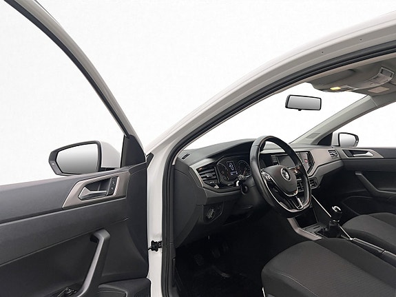 Volkswagen Polo 10 of 28