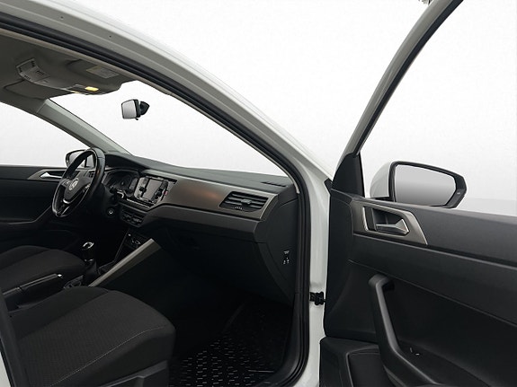 Volkswagen Polo 22 of 28
