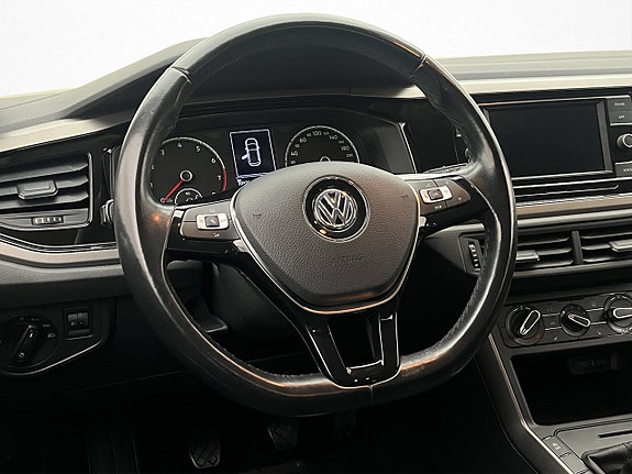 Volkswagen Polo 13 of 28