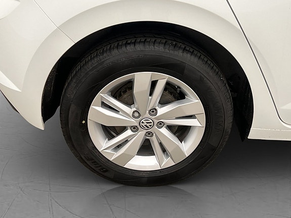 Volkswagen Polo 27 of 28