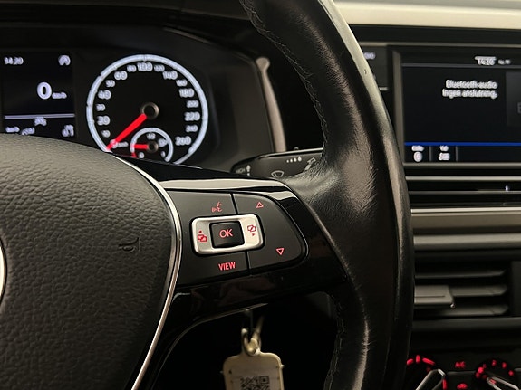 Volkswagen Polo 18 of 28