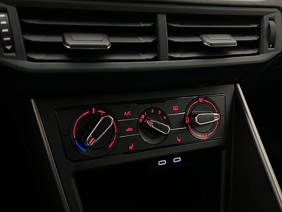 Volkswagen Polo 20 of 28