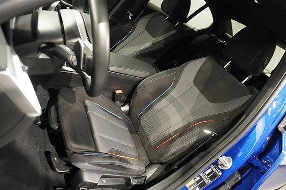 BMW 330e 4 of 15