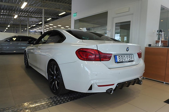 BMW 440i 4 of 24