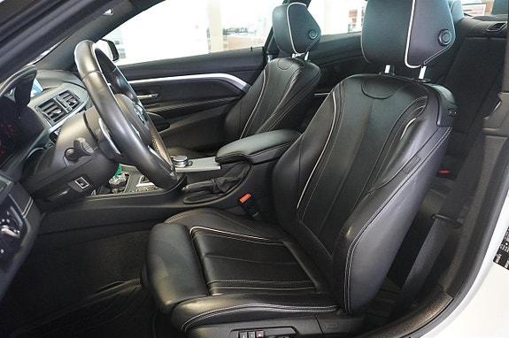 BMW 440i 8 of 24