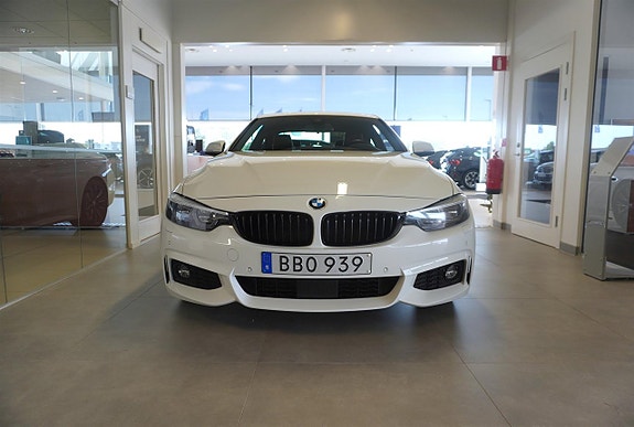 BMW 440i 2 of 24