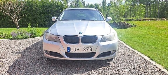 BMW 318d 3 of 11