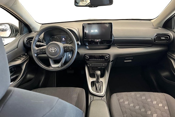 Toyota Yaris 10 of 21
