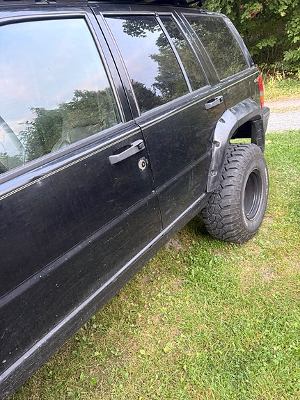 Jeep Grand Cherokee 9 of 10