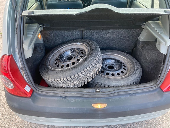 Renault Clio 10 of 14