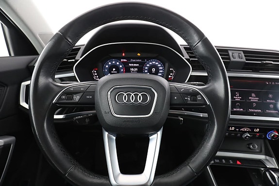 Audi Q3 19 of 30