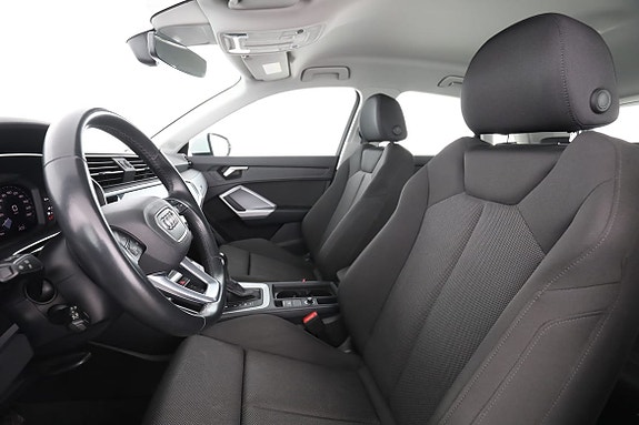 Audi Q3 11 of 30
