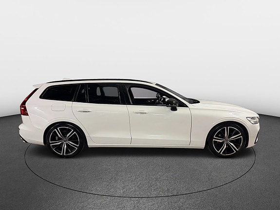 Volvo V60 6 of 30