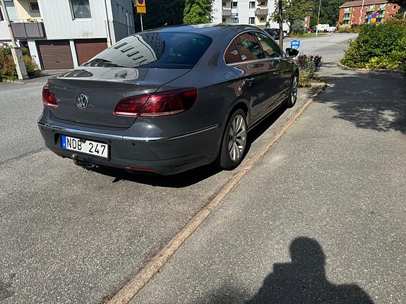 Volkswagen CC 3 of 5