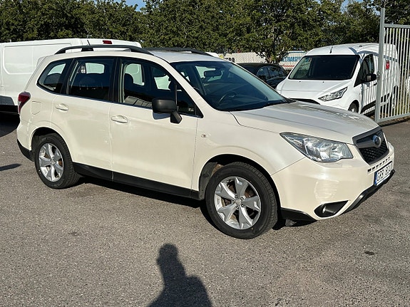 Subaru Forester 2 of 6