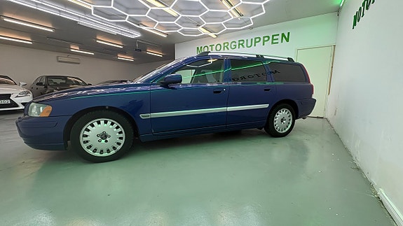 Volvo V70 6 of 24