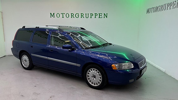 Volvo V70 12 of 24