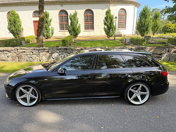 Audi A4 5 of 30